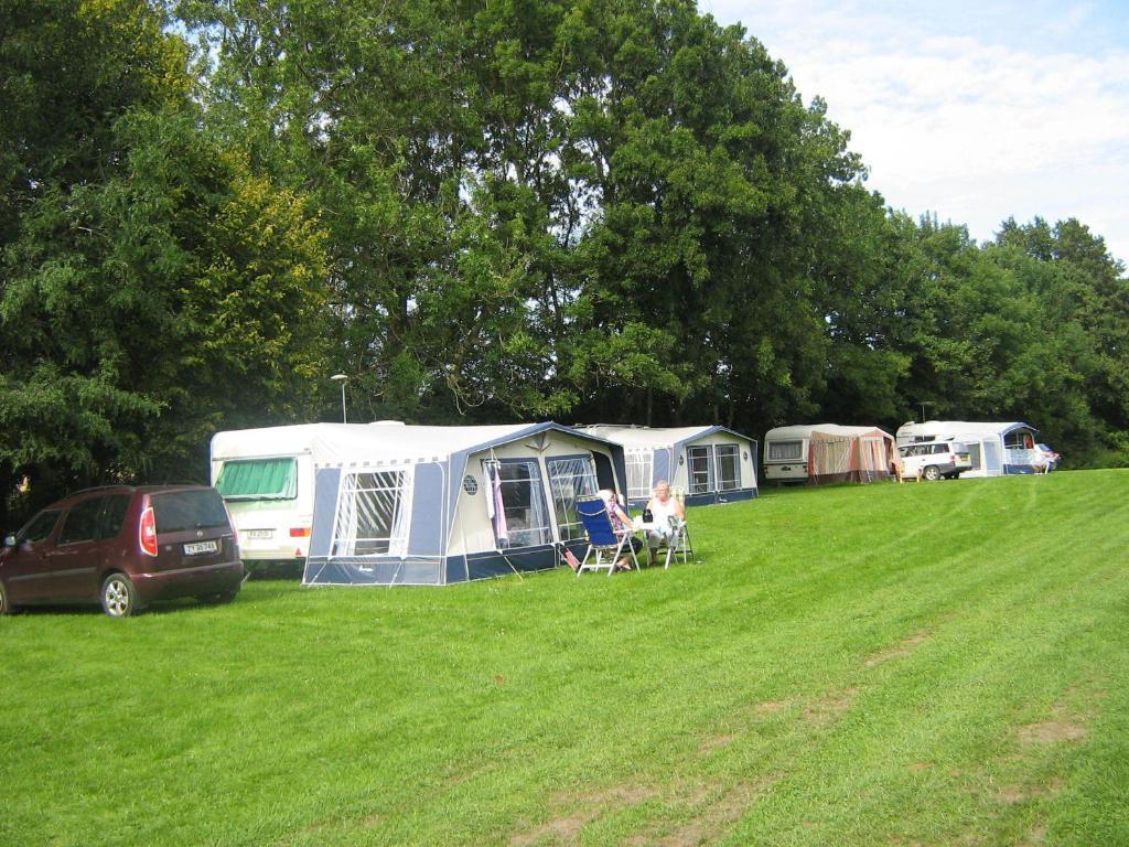 Hjemstavnsgardens Camping & Cottages Glamsbjerg エクステリア 写真
